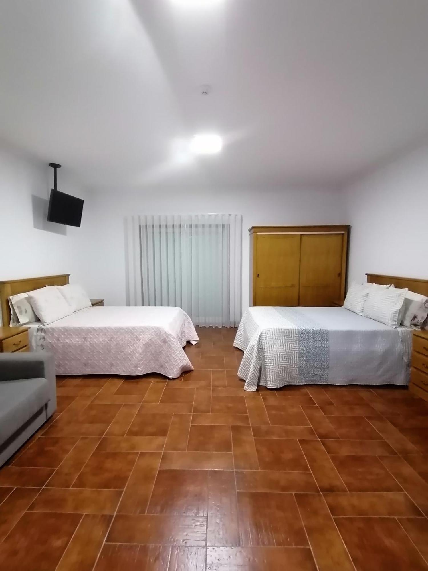 Hostel Encostas Do Douro Marco de Canaveses Bagian luar foto